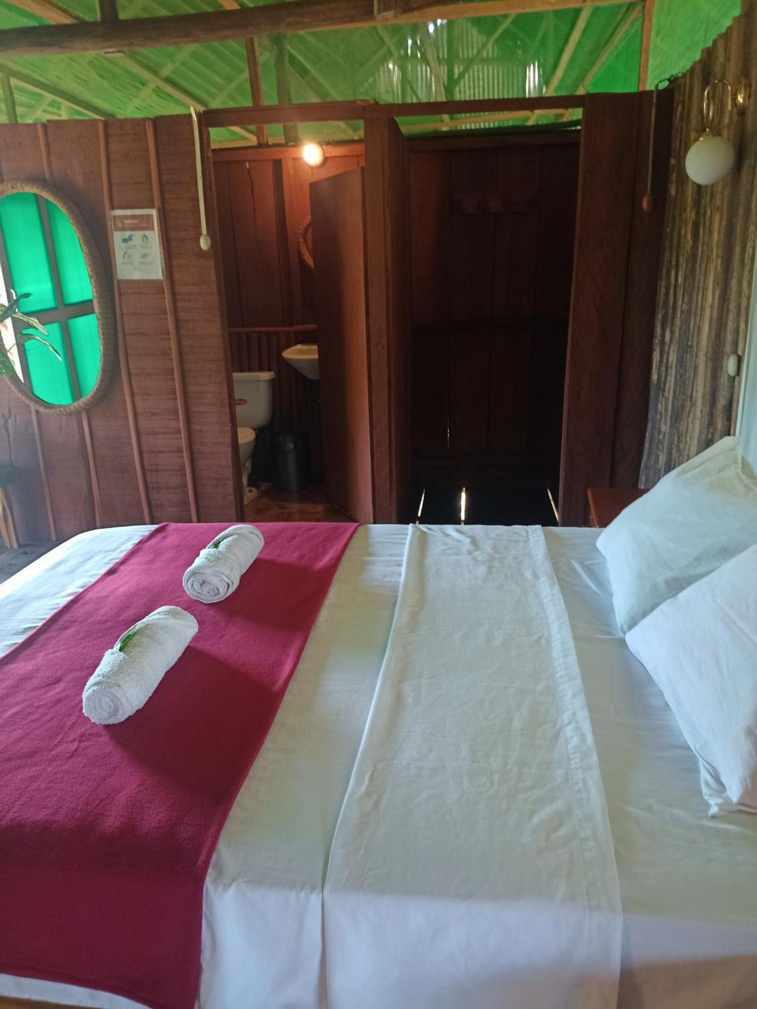Casa Kukama Lodge Iquitos Eksteriør billede